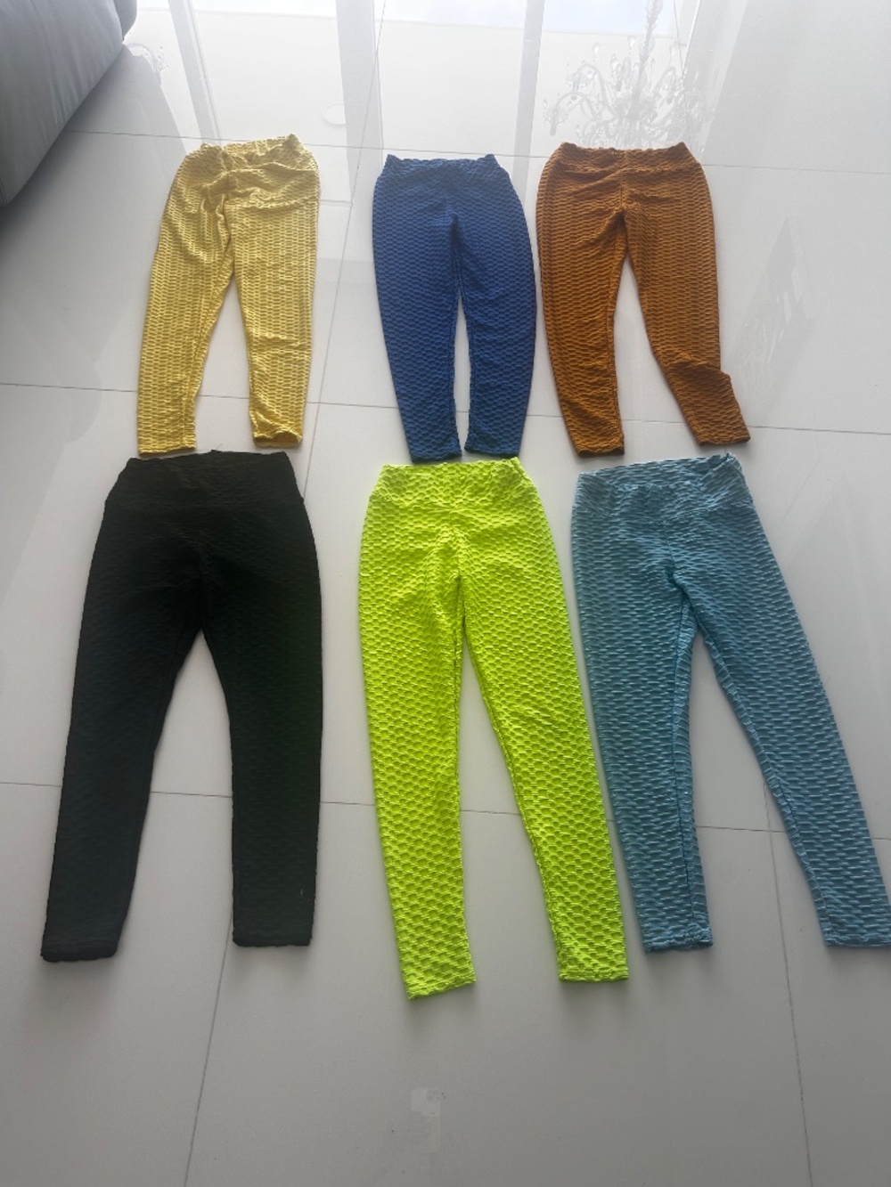 Ruched butt lifting leggings (6 pairs)